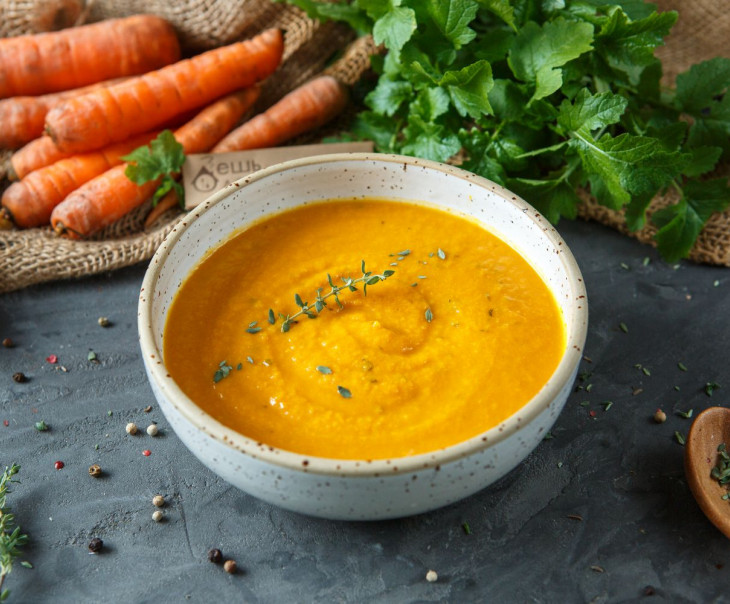 Крем-суп морковный с кокосовой водой