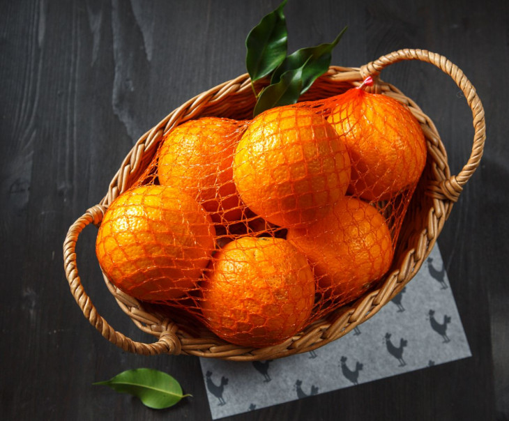 Апельсины для сока в сетке