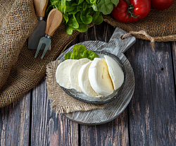 Сыр "Моцарелла" из молока джерсийских коров
